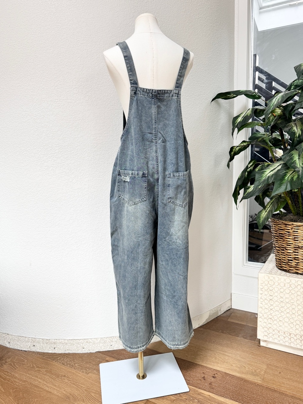 NWT High Hopes Washed Blue Distressed Slouchy Denim Overalls L Cotton Stretch - Picture 5 of 6